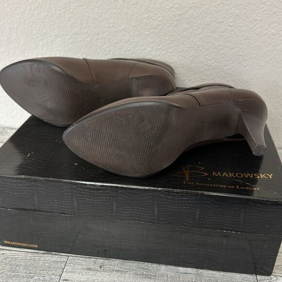 B Makowsky Dark Brown Leather Booties Size 5.5 - Picture 5 of 14